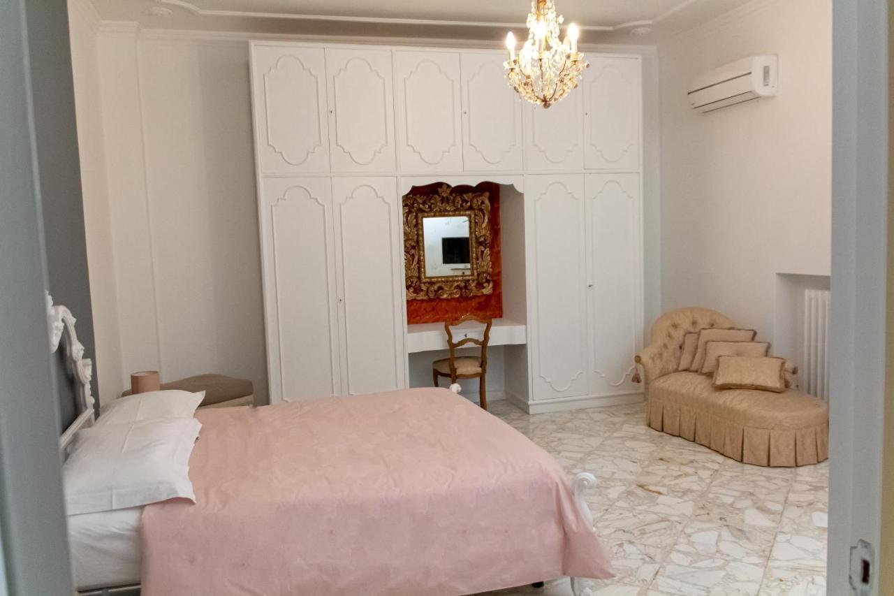 Interno 9 Hotel Bari Exterior photo